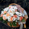Лучики солнца Корзина из роз и хризантем с доставкой в Пятигорске