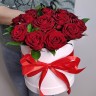 Коробочка счастья Красные розы 15шт с доставкой в Пятигорске