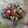 Нарядный букет с розами Загадай желание с доставкой в Пятигорске
