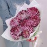 Любимый десерт Букет хризантем с ковылем с доставкой в Пятигорске