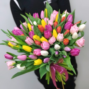 Весенний фейерверк Букет тюльпанов