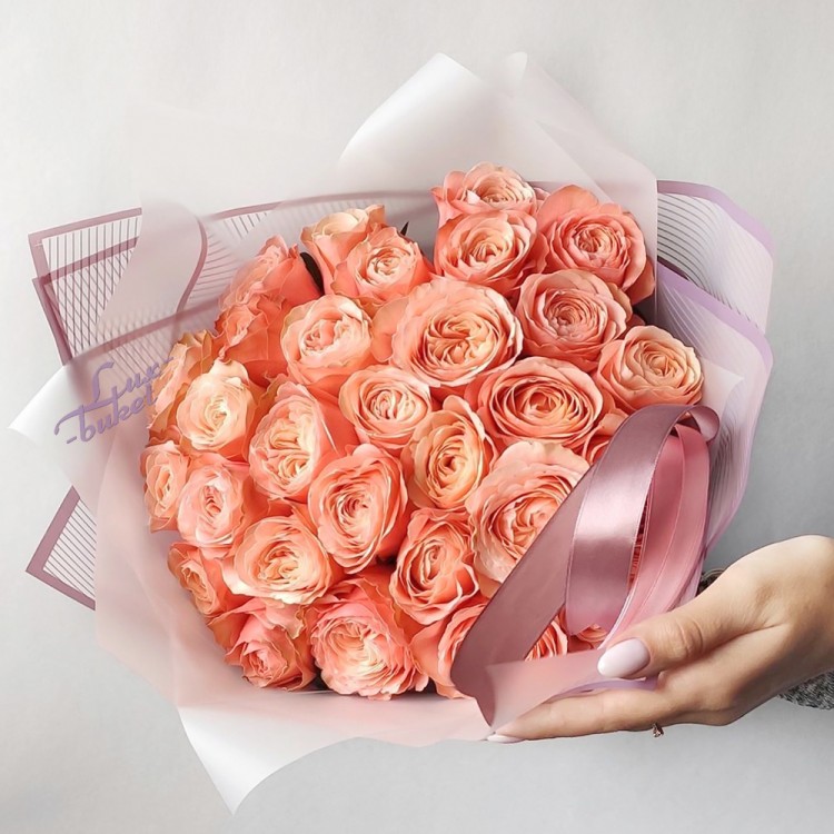 Букет пионовидных роз Женское счастье с доставкой в Пятигорске